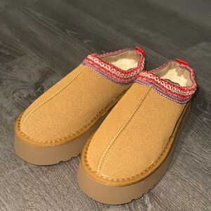 Chestnut platform clog slippers